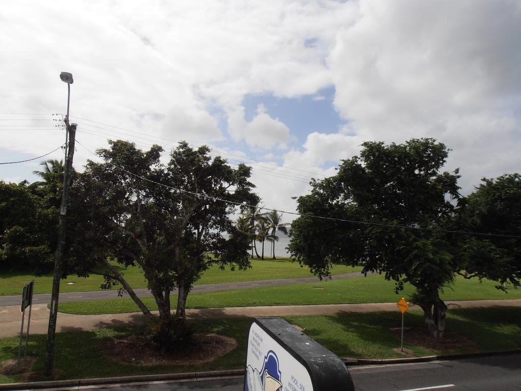 Floriana Villas Cairns Exterior foto