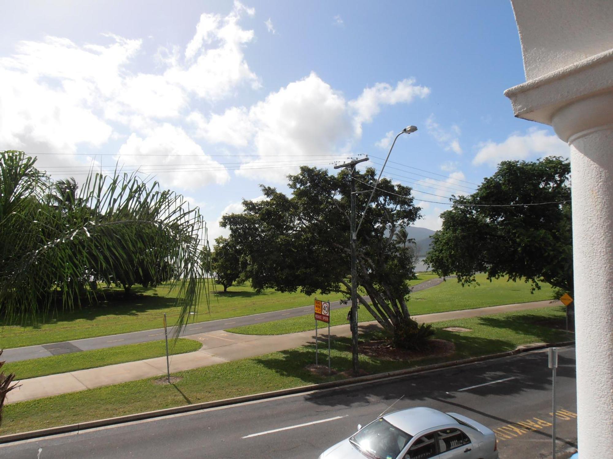 Floriana Villas Cairns Exterior foto
